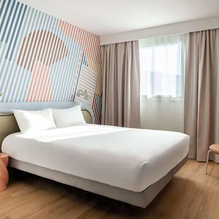 Ibis Styles Paris Porte D'orléans Hotel 3*