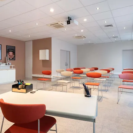 Hotel Ibis Styles Paris Porte D'orleans 3*